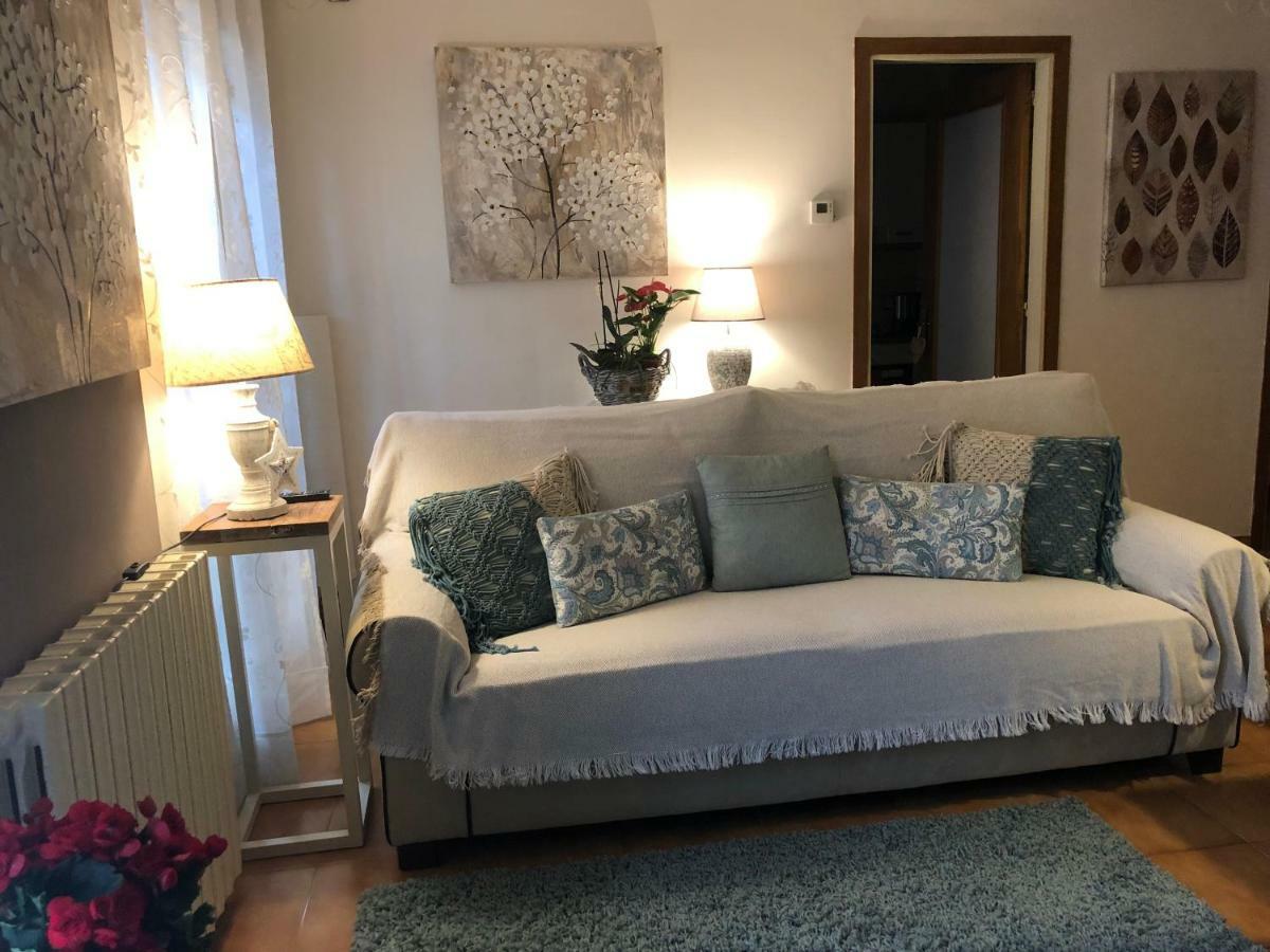 Pla de balenya 2. 3-1 Apartment Vic Bagian luar foto